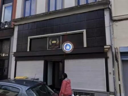 local commercial 90 m²