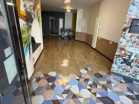 local commercial n°1 - 45 m² - grand place saint-amand