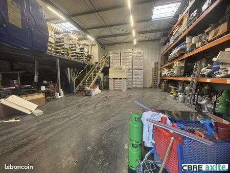 local d'activite 456 m² saint ismier