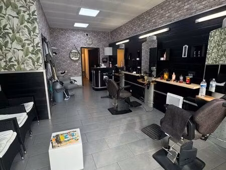 salon de coiffure en activité + 2 studios loués – roubaix / tourcoing – proche fresnoy