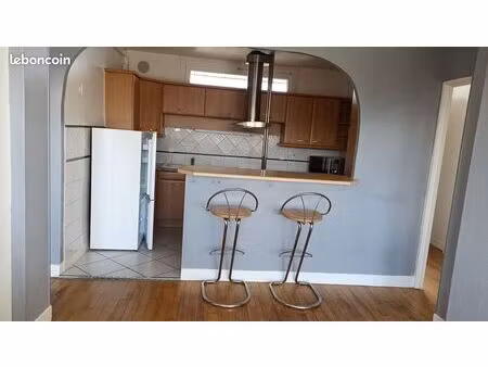 loue t3 meublé proche centre