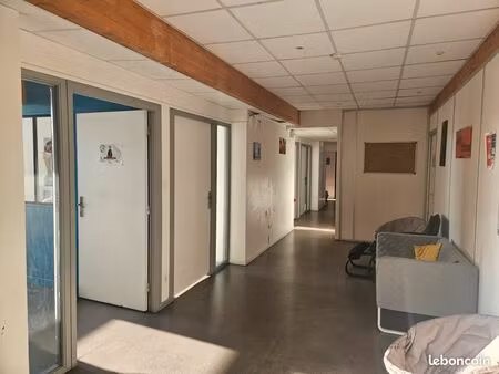 location bureau 216 m²