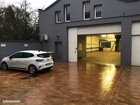 bureaux et entrepot à tourcoing limite neuville