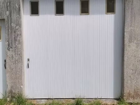 loue garage rue du manio