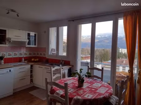 location appartement la tronche - vue exceptionnelle sur belledonne - silencieux - disponi