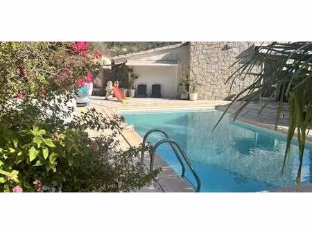 maison avec piscine et terrasse alata (2a)