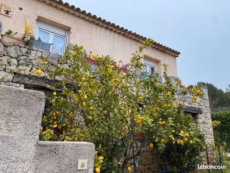 lumineuse villa grande famille et locations meublées sur jardin de 3600 m2 avec grande pis