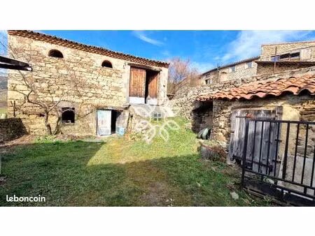 inconnu 2 pièces 102 m²