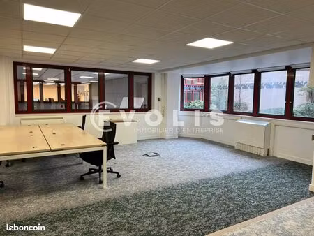 bureaux 1 650 m²