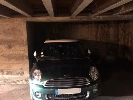 place de parking puteaux centre