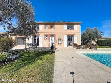 maison 5 pièces 156 m²