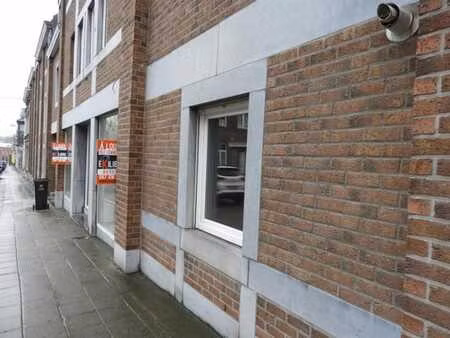 petit rechain centre : rez-de-chaussée à usage de bureaux