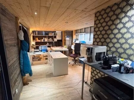 local meylan entrepôt