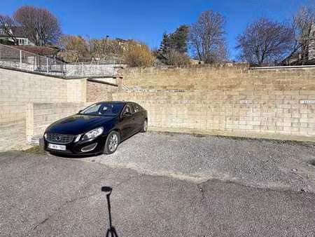 emplacement de parking à namur