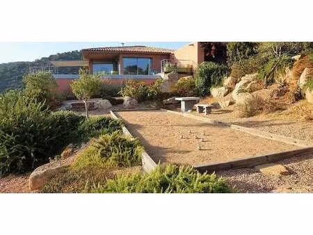 propriété avec piscine en bord de mer conca (2a)