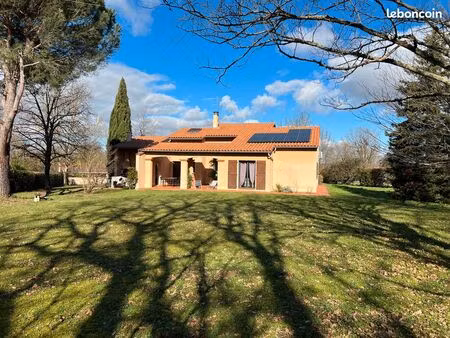 maison 8 pièces 192m²  3162m² de terrain