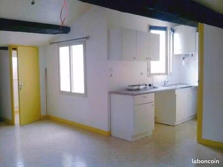 location studio 31 m2 rochefort centre