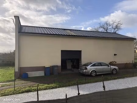 local commercial ou bureau + habitation au nord d'arras