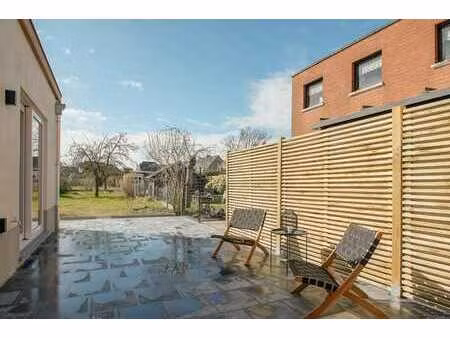 maison avec 4 chambres et grand jardin ensoleillé à zwijnaar