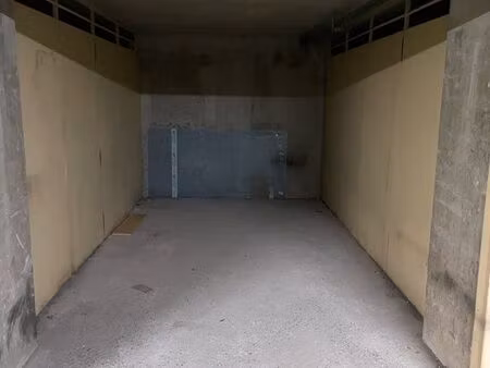 box fermé sécurisé 13 m² – rue de meaux 75019 – 130 /mois