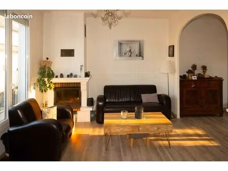 maison lumineuse avec jardin