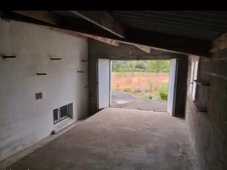 ? à louer grand garage espace de stockage sécurisé ploeren