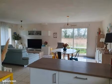 maison à louer quatre chambres à pluneret