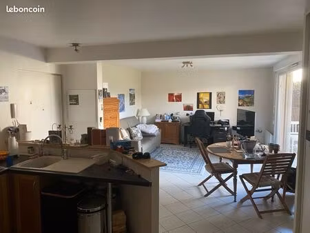 2 pièces 51 m2 courcelles sur yvette  ( gif-sur-yvette