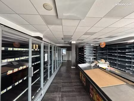 local commercial 125 m²