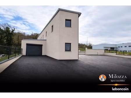 local 130 m² saint quentin fallavier