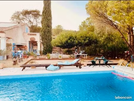 à vendre magnifique mas provençal terrain de 4000m2