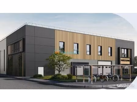 local d'activité 1 937 m²