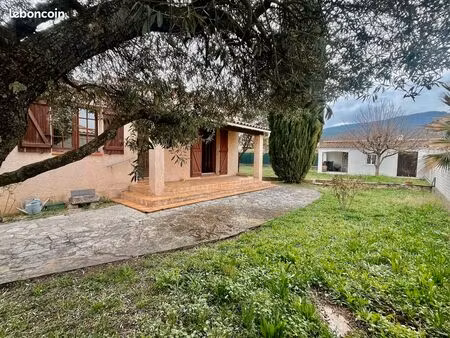 villa t4/5 garage sur 900m² de jardin