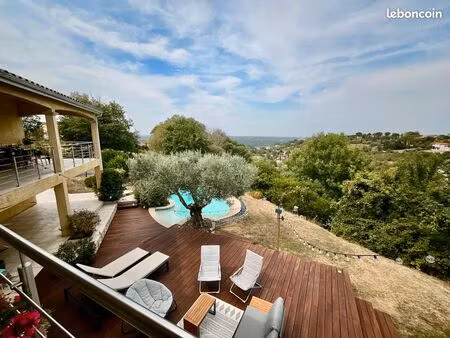 maison avec piscine sur les côteaux de lacroix falgarde