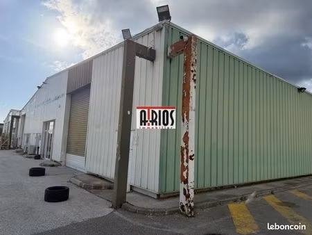 local industriel 640 m²