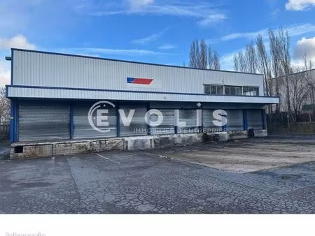 local industriel 1 650 m²