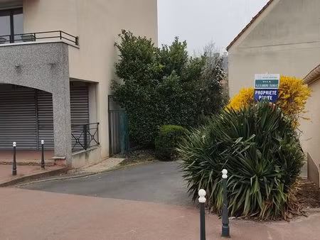 location place de parking