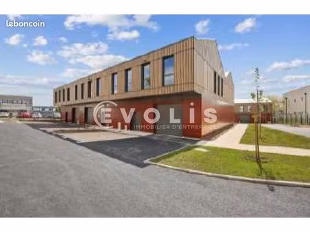 local d'activité 418 m²