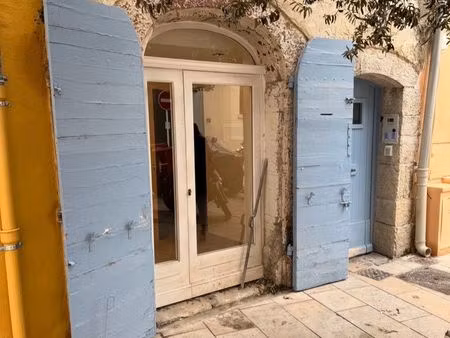 local commercial hall de toulon