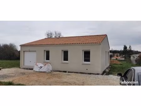 maison neuve t5 - 97 m² - pisany (17600)