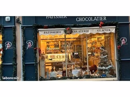 boulangerie / pâtisserie – labo 360 m² + appartement 87 m² – murs et fonds 110000 euros