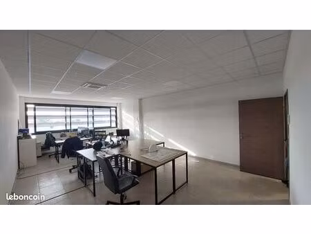 location de 1  2 ou 3 bureaux de 40 à 167 m²– sans agence