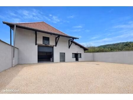 local d'activité rénové à neuf