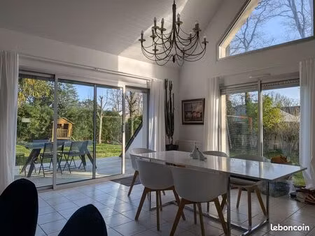 maison familiale 200 m² – 4 chambres – jardin – garage 30 m²