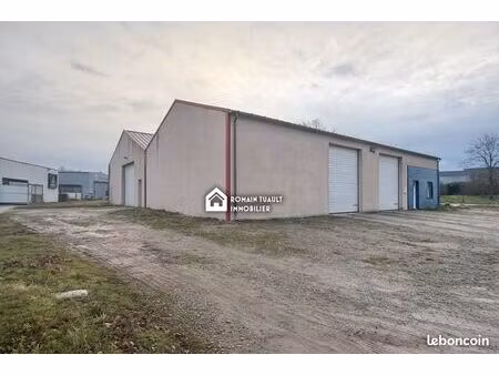 local 445 m² château-gontier-sur-mayenne