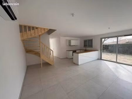 maison 4 pièces neuve avec jardin