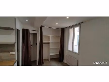 beau studio trans en provence. centre ville. 22 m2. à louer