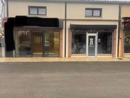 locaux et bureau à louer sur lavalette