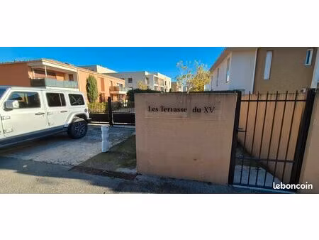 garage sous terrain neut voiture hybride