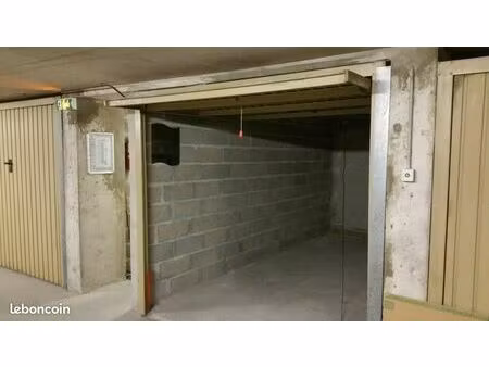 location garage fermée